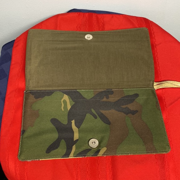 Camouflage Wristlet Clutch - Picture 2 of 4